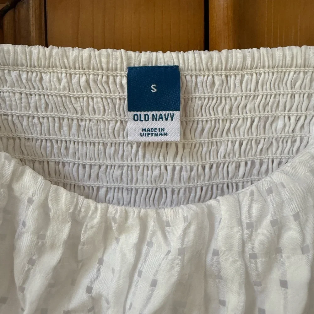 Old Navy chic white
